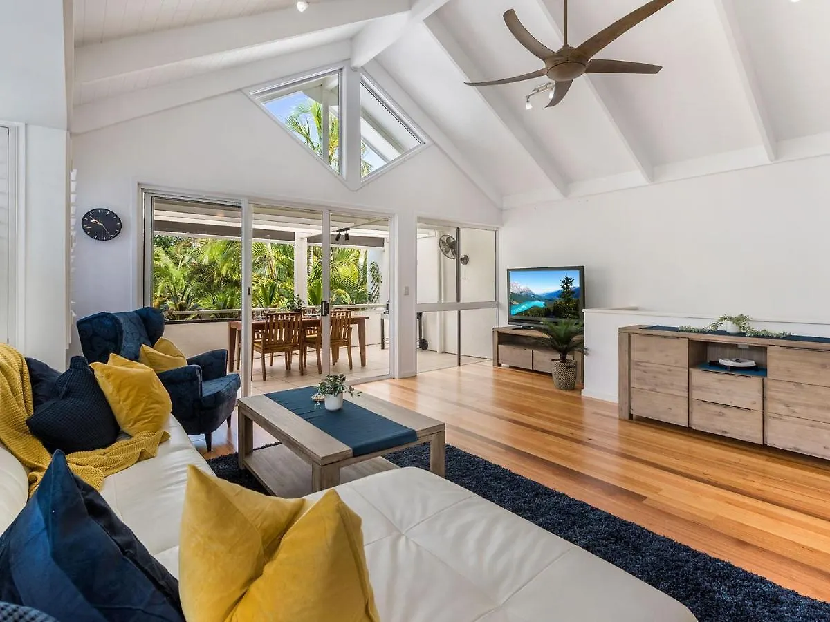 Unit 8 On Banksia Terrace Banksia Avenue 2 10 Villa Noosa Heads